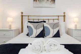 2 Bedroom Flat - with King Sized Beds, Netflix and Sky - Perfect for contractors, vacation guests or those relocating - Brighton & Hove - 3