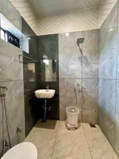 Shree Krishnam Inn - 3