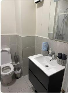 A cozy room walking distance to the beach with a private bathroom - Galway - 3