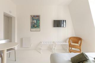 Charming Studio Ideally Located in Paris, 9th - París - 8