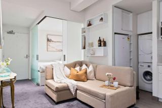 A Cozy CBD Studio Near Melbourne Central - 8