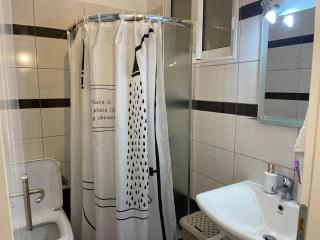 Boulevard Apartment - Gjashtë - 5