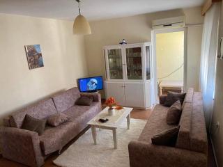 Sea Side Apartment - Sarandë - 9