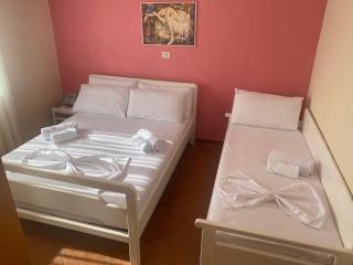 Sea Side Apartment - Sarandë - 5