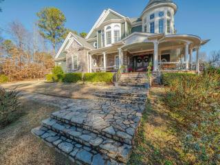 Chateau d' Amour - Where Love & Luxury Meet - Wake Forest - 1