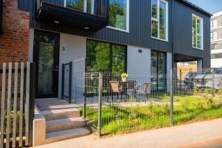 A&A Luxury Apartment with garden - 1