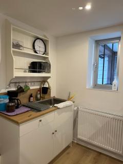 Catty Apartment - - 4