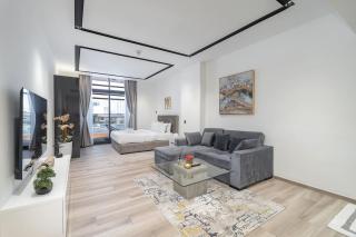 Czechin Properties New Listing Stylish Studio Modern Comforts - Dubai - 4