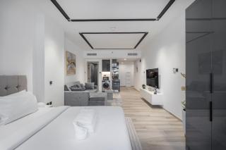 Czechin Properties New Listing Stylish Studio Modern Comforts - Dubai - 3