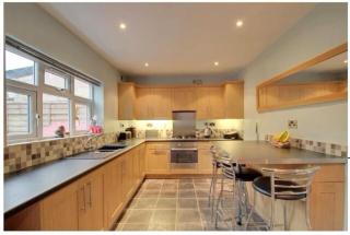 Charming 3 bedroom house - Northolt - 2