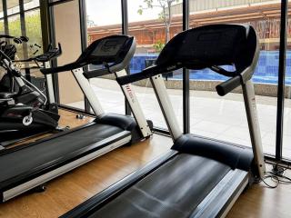 Cheapest Apt Azalea Studio with Pool, Gym, WiFi by 2ndHome - Kedungg - 7