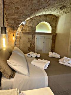 Occhi Di Luna Suite - Luxury Homes - 6