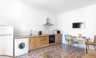 Remarquable T2 avec terrasse - 8