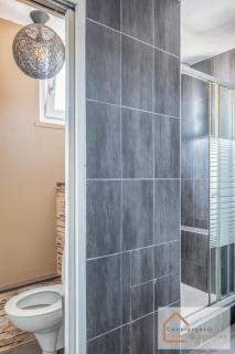 Jolie T3 50m² (+-), balcon, parking, commodités - Vénissieux - 2