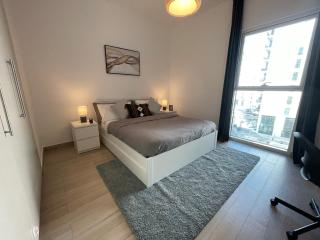 Daisy Hill 1BR Waters Edge Canal View Theme Parks Yas island - Abu Dhabi - 7