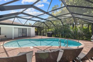 Holiday Heaven 4 b 3b Pool BBQ - Naples - 6