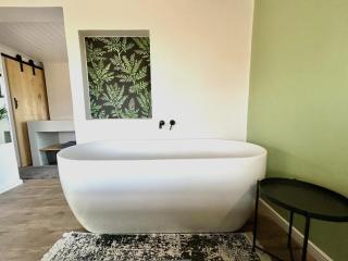 Manos Farm Stay - 9
