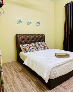 Homestay IKS - Kampong Parit Baharu - 1