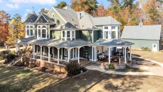 Chateau d' Amour - Where Love & Luxury Meet - Wake Forest - 4