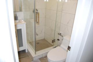 Modern 2-BR Basement Apartment - 8