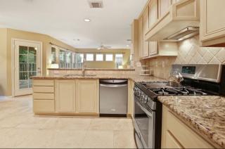 Charming Home with Heated Pool and Spa in The Woodlands, TX - 2