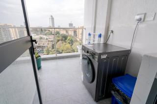 Airy Apartment with Gym, Stunning View at Riverside - Nairobi - 2