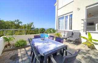 Apartment Sasso Bianco with the Private Pool - Njivice - 2
