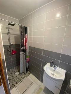 Charmante maison entièrement équipée avec piscine et jacuzzi - Petit-Bourg - 4