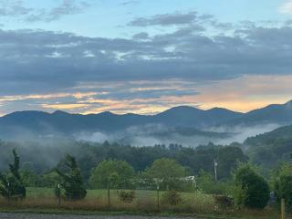 New 2BR house, panoramic views, 15 min to DT AVL - Candler - 9