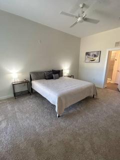 1 Bedroom Studio Townhouse in Uptown Charlotte - 4