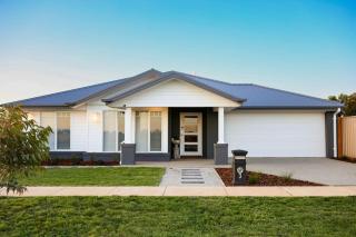 Luxury Lake Nagambie Retreat - Nagambie - 0