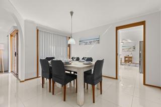 Colloden Beach House by Experience Jervis Bay - 3