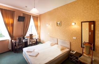 Hotel Nad Rzeczką - Toruń - 9