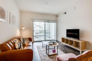 Astonishing CozySuites on I-35 w pool&parking #10 - Pflugerville - 0