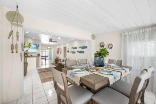 Beach Home Estate I Pool & Ocean - 8