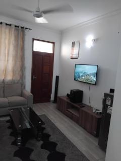Casey Apartment - Mombassa - 0