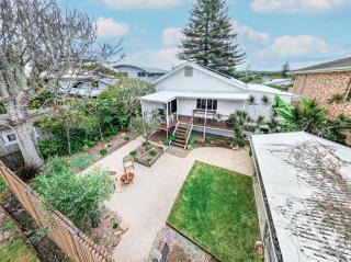 The Pines- Eco Beach House - Mylestom - 7