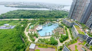 Modern Look 1BR with Golf Island and Sea View Gold Coast Apartment By Travelio - Jakarta - 2