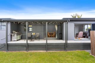 Holidays on Hampton - House plus sleep-out - Whangamata - 0