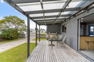 Holidays on Hampton - House plus sleep-out - Whangamata - 8