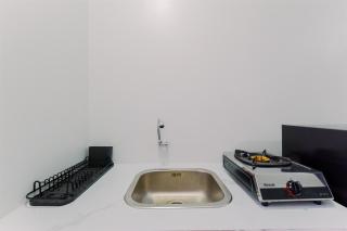 Good Deal and Restful Studio Bassura City Apartment By Travelio - 3