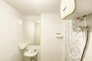 Comfort 2BR at 38th Floor Tokyo Riverside PIK 2 Apartment By Travelio - Rawalembang - 3