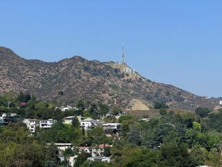 Architectural Marvel In Hollywood Hills Wviews - 7