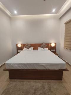 THE TRIBHUVAN RESIDENCY 300 MTr FROM SHREE RAM MANDIR TAMPLE - Ayodhya - 8
