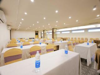 Palette Hotel Surya by CheckIn, Vadodara - 5