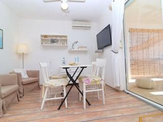 Apartments Mediterranean House - Two Bedroom Apartment with Terrace and Sea View - Klek - 8