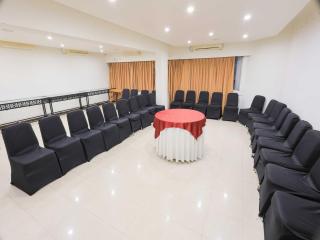 Palette Hotel Surya Vadodara - Vadodara - 5