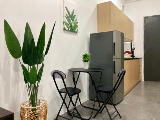 PJ Suites 5pax 1utama MRT FreeCarpark XiaomiTV - 4