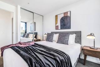 Light & Bright Apt Close to Beach & Fitzroy St - 5