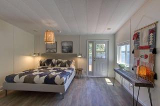 Serene & Luxury Retreat, Waterfront, Hot tub, Clamming - Lilliwaup - 1